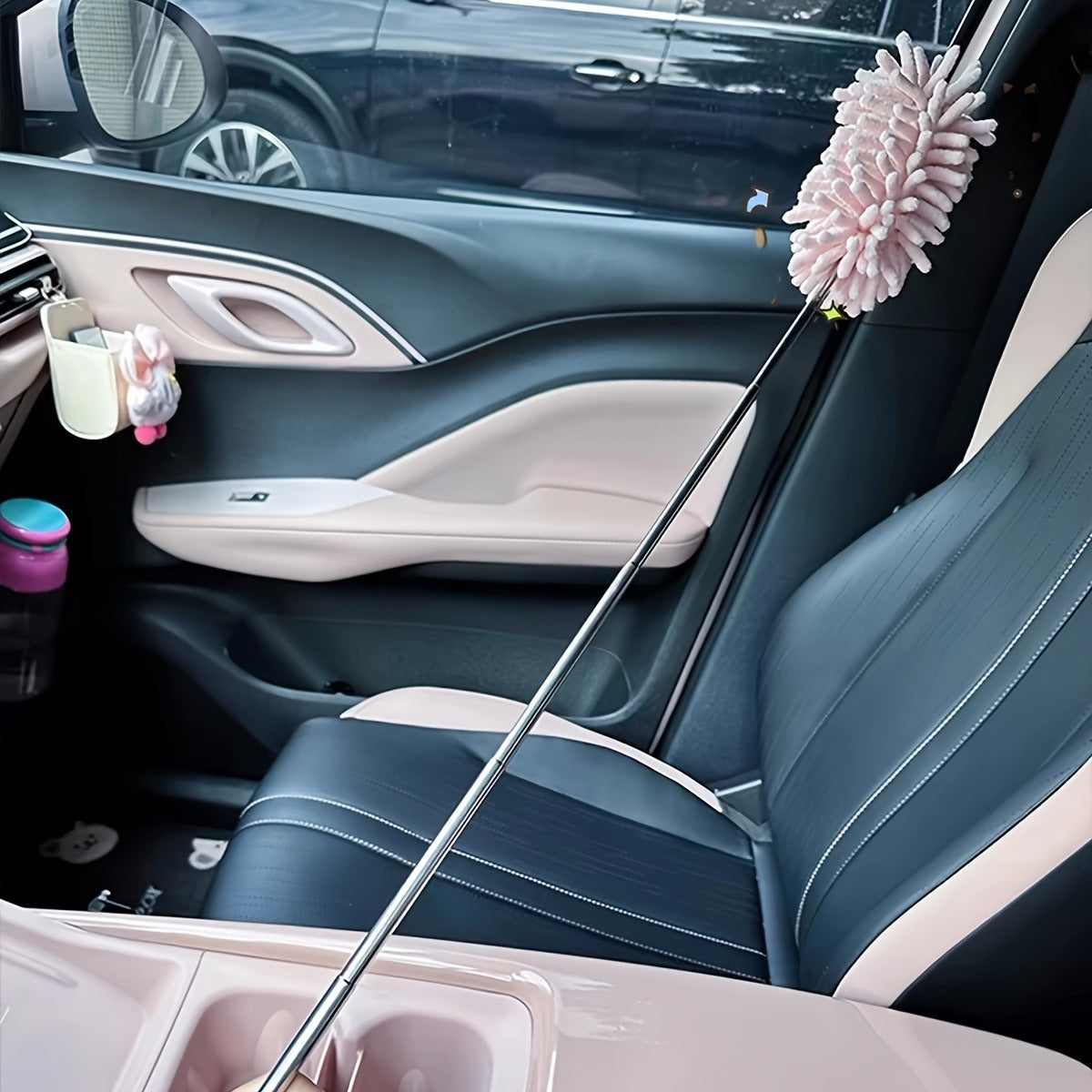 Telescopic Microfiber Car Duster: Effortless Home& Auto Interior Cleaning