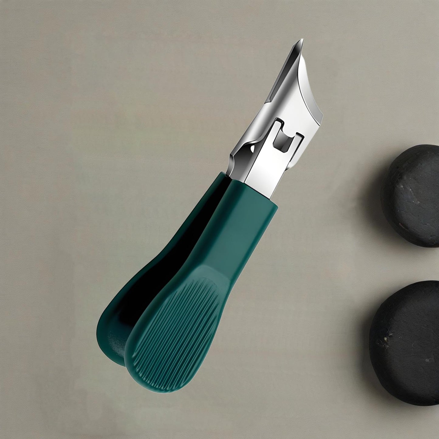 Professional Set Eagle - Beak Beveled Nail Clippers: Multifunctional, Large - Opening Anti- Splash Household Nail Clippers Set for Thick & Hard Nails.