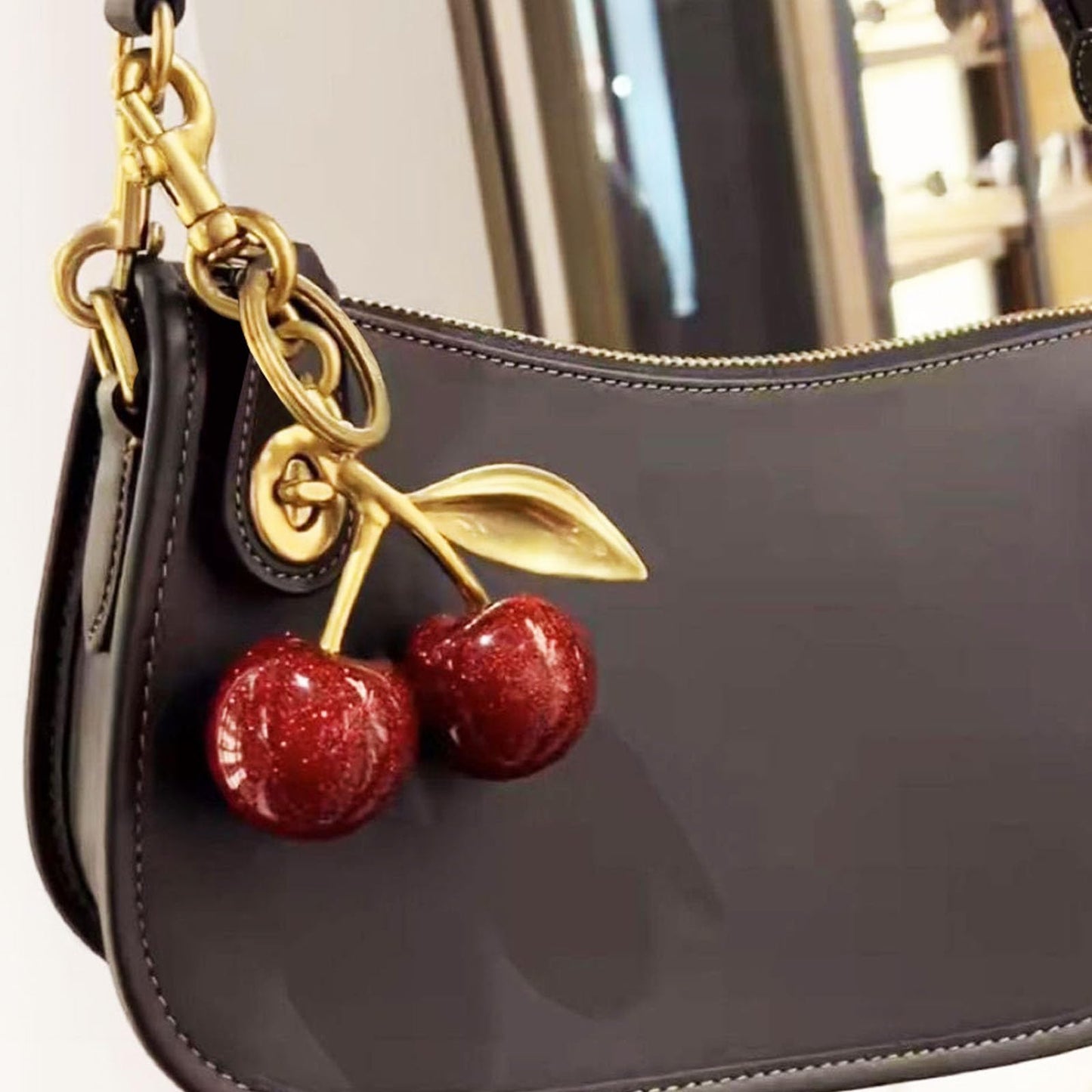 Keychain Cherry Bag Charms Purse，Key Chains Women Cute - Car key Accents for leather handbags，